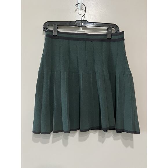 NWT House Of Harlow Set Dress Up or Down, Sporty preppy retro Medium $198 - Picture 3 of 9